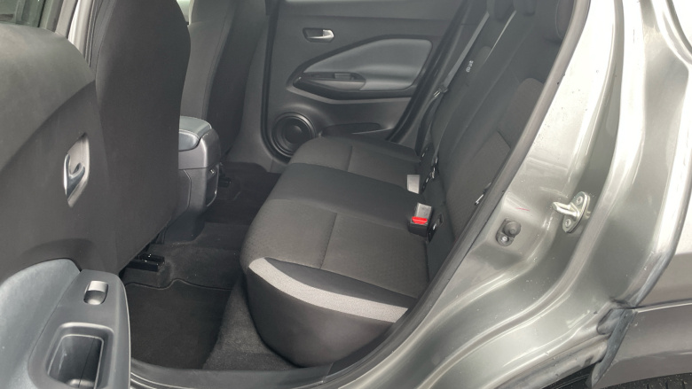 Nissan Juke 1.0 DiG-T 114 N-Connecta 5dr Petrol Hatchback